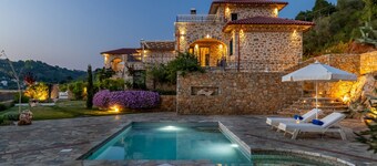 โรดอน ลักซูรี่ วิลล่า อาริอา