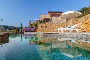 Villa | 4 bedrooms, soundproofing, Internet - Rodon Luxury Villas Aria (Skopelos)