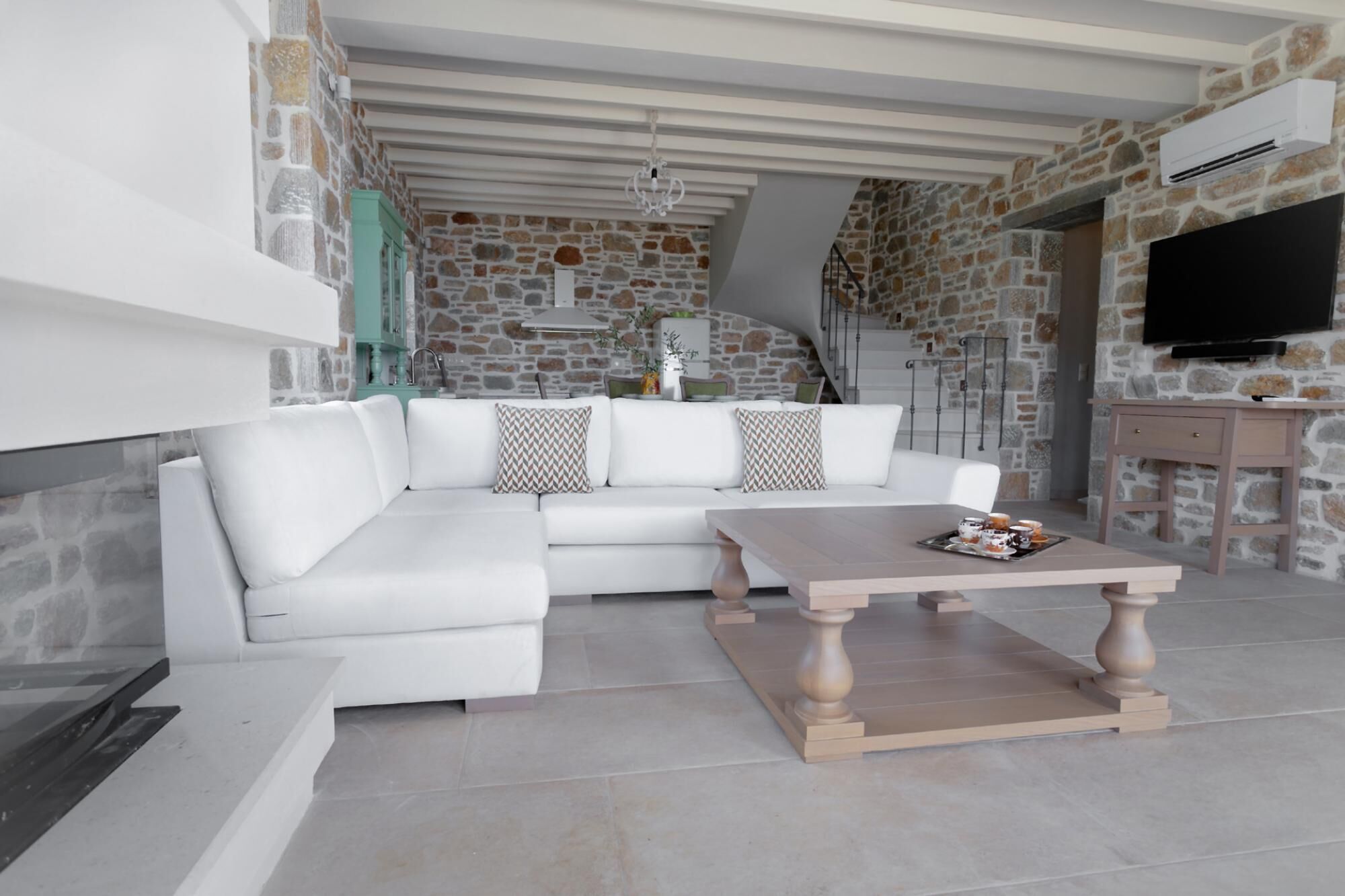 Rodon Luxury Villas Aura