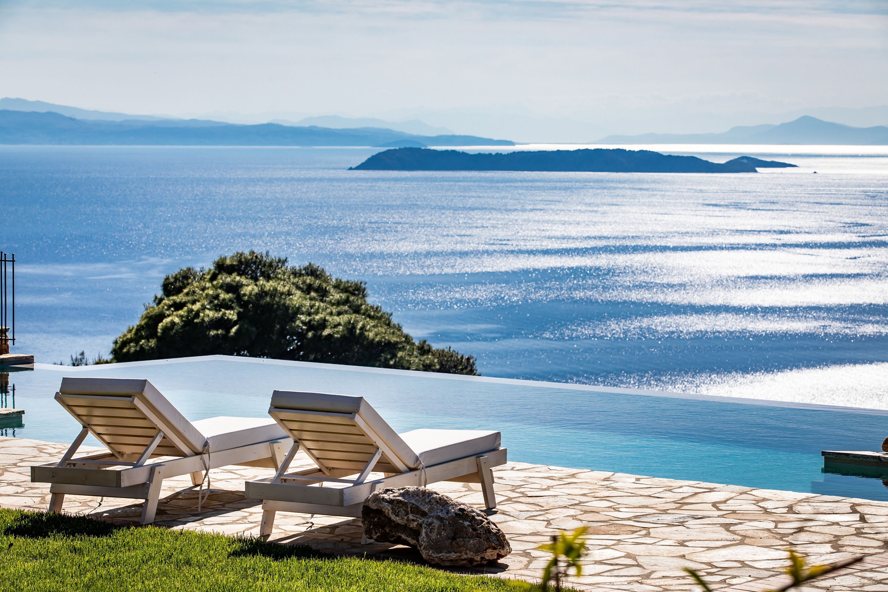 Villa | 5 bedrooms, soundproofing, Internet