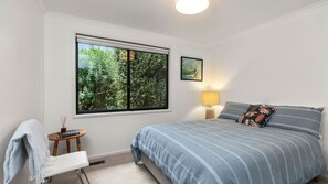 4 chambres, fer et planche à repasser, Wi-Fi, draps fournis