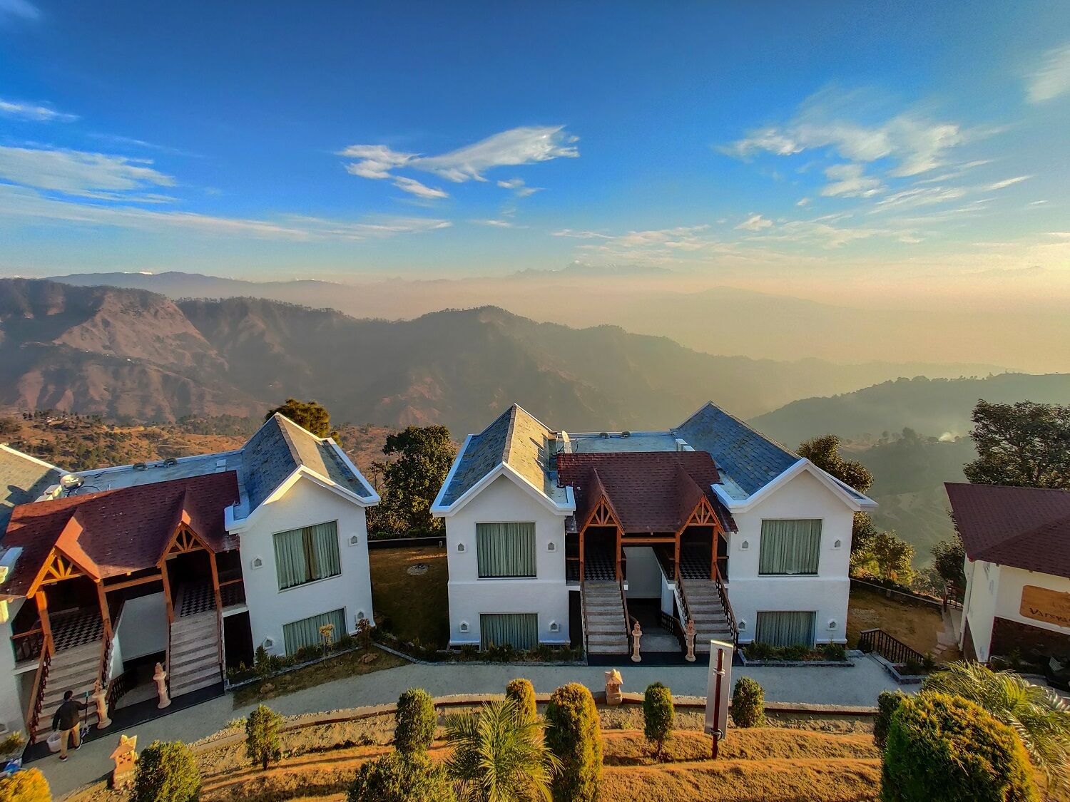 المنشأة من الخارج