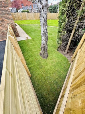 Maison Confort, 3 chambres, accessible aux personnes à mobilité réduite, vue jardin | Vue de la chambre