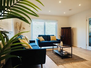 Comfort huis, 3 slaapkamers, toegankelijk voor mindervaliden, uitzicht op tuin | Kameruitzicht