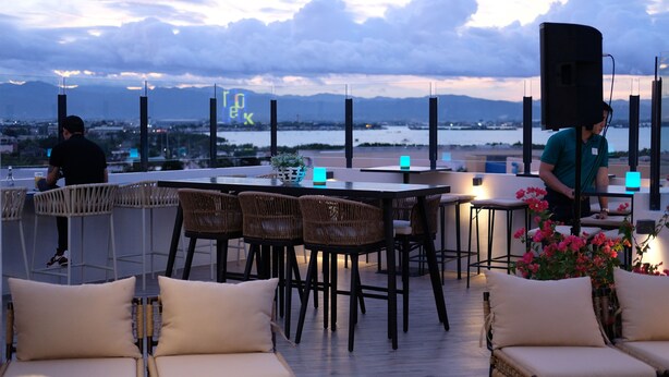 Rooftop bar - 1521 Hotel & Spa (Lapu-Lapu)
