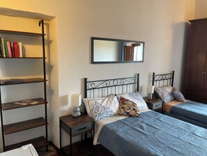 1 Schlafzimmer, Schreibtisch, Bügeleisen/Bügelbrett, kostenloses WLAN
