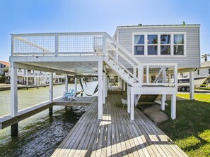 House (3 Bedrooms) | Property amenity