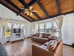 House (3 Bedrooms) | Property amenity - Tranquil Waters by Ryson Vacation Rentals (Galveston)