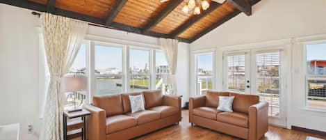 Rumah (3 Bedrooms) | Fasilitas properti