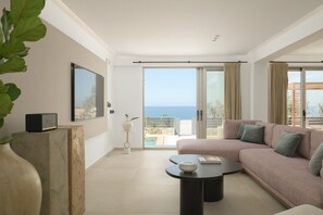 تلفزيون ذكي، وحدة تحكم لألعاب الفيديو، تنس طاولة، كُتُب