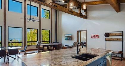 Mountain Modern Retreat | Sleeps 6 | Pet Friendly