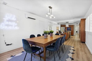 Dining - Old Town Scottsdale Game House! Pool, HotTub, Golf
 (Scottsdale)