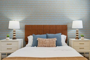 4 habitaciones, tabla de planchar con plancha, wifi y ropa de cama 
