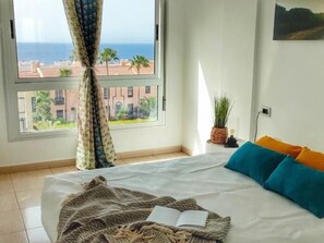 1 bedroom, iron/ironing board, internet, bed sheets