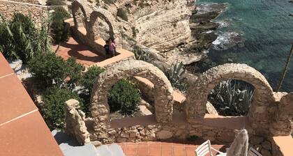Villa overlooking the sea