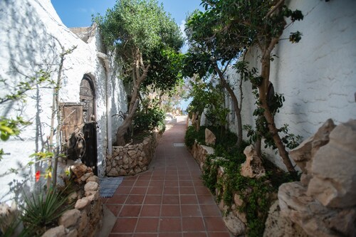 Villa overlooking the sea