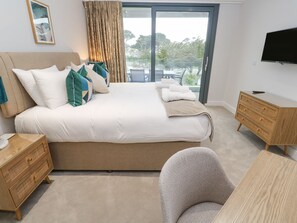 3 bedrooms, individually decorated, individually furnished, free WiFi - Sebastian's View (Falmouth)