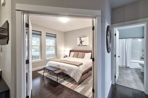 4 Schlafzimmer, Bügeleisen/Bügelbrett, Reisekinderbett, kostenloses WLAN