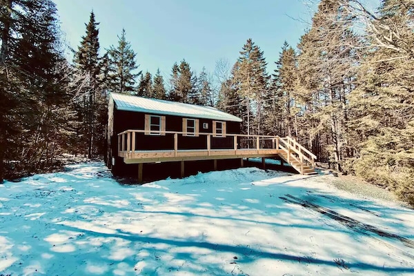 EXPANSIVE Deck
Outdoor Seating
Firetable On Deck
