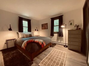 2 bedrooms, iron/ironing board, travel crib, free WiFi