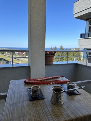 อพาร์ทเมนท์สำหรับครอบครัว | ลานระเบียง/นอกชาน