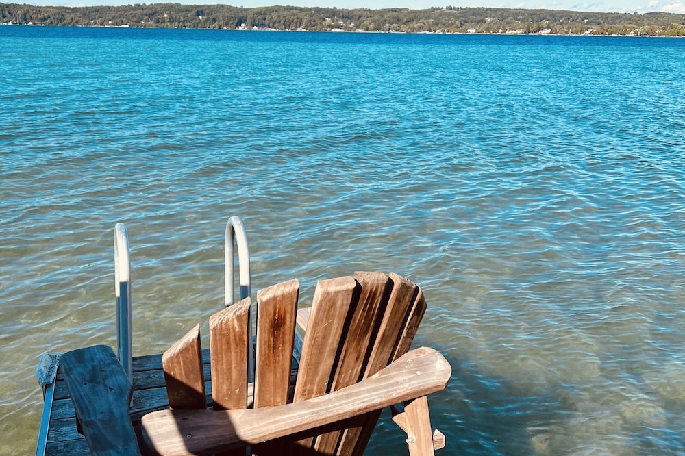 Maple Nest Cottage - Crystal Lake