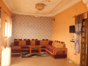 Living area - Appartement Villa Avec Chambres Salon Climatisée (Bamako)