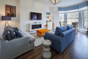 Televisión y oficina 