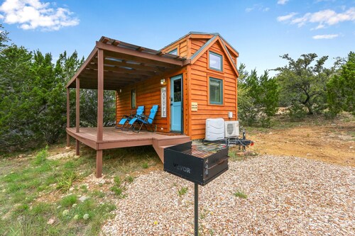 Pet-Friendly Tiny Home in Dripping Springs w/ Hill Country Views