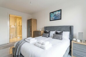 2 bedrooms, iron/ironing board, WiFi, bed sheets - Central Manchester Spacious 2 Bedroom Apartment (Manchester)