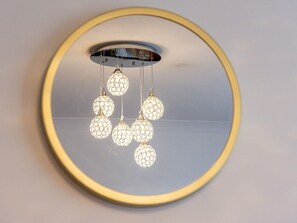 Interior detail - Prime Location! Next to Hammersmith Apollo & Tube - Pass the Keys (London)