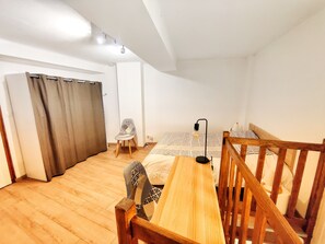 1 Schlafzimmer, Schreibtisch, Bügeleisen/Bügelbrett, kostenloses WLAN