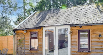 A lovely, romantic, cosy and intimate lodge.