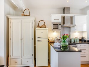 Kitchen | Toffee Apple, Dartmouth