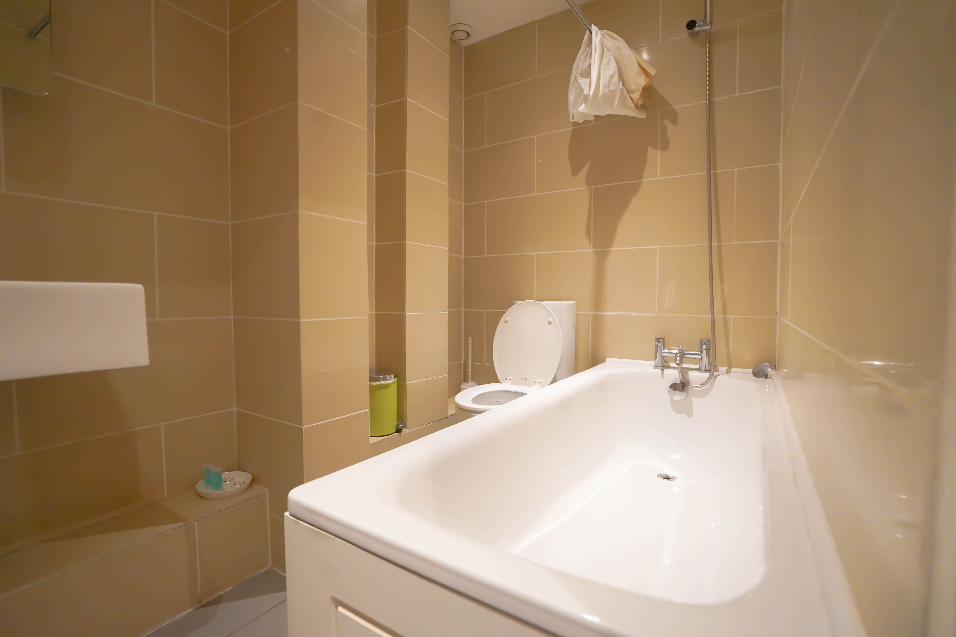 *REDUCED* City getaway apartment | 5 mins from Waterloo Station approx 7 mins