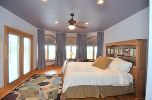 Hus, flere senger (Redbud Keep - Amazing Manor!) | Innvendig