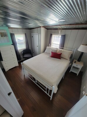 4 chambres, coffre-fort, accès au Wi-Fi (inclus), literie fournie