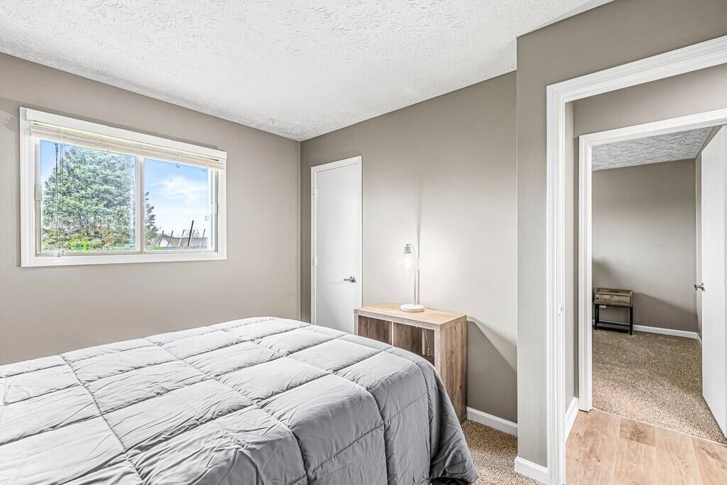 Modern and Private Home in Indy!