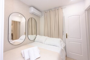 1 habitación, tabla de planchar con plancha y wifi gratis 