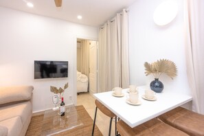 Interior - Coqueto y elegante ap. Politécnica VLH104 (Madrid)