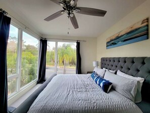 3 bedrooms, desk, iron/ironing board, free WiFi