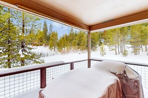 Property grounds - 2-story home with private beach, grill, deck, washer/dryer, & AC (Soda Springs)