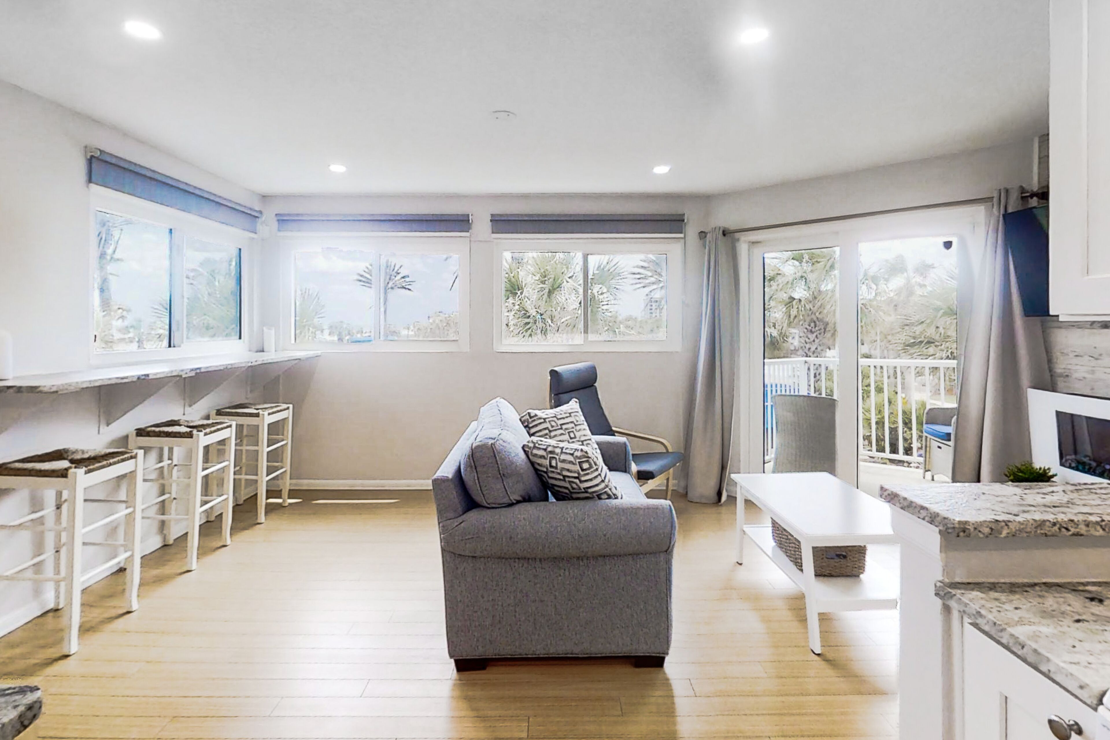 Renovated dog-friendly condo with ocean views, pool, & beach access