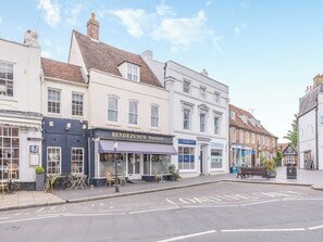 Exterior - Gate House Apartment (Westerham)