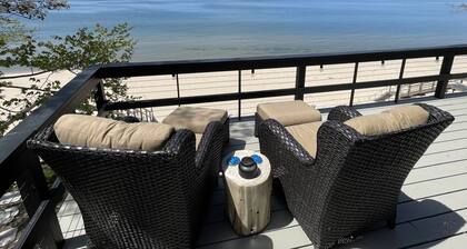 Cottage with Private Lake Michigan beach