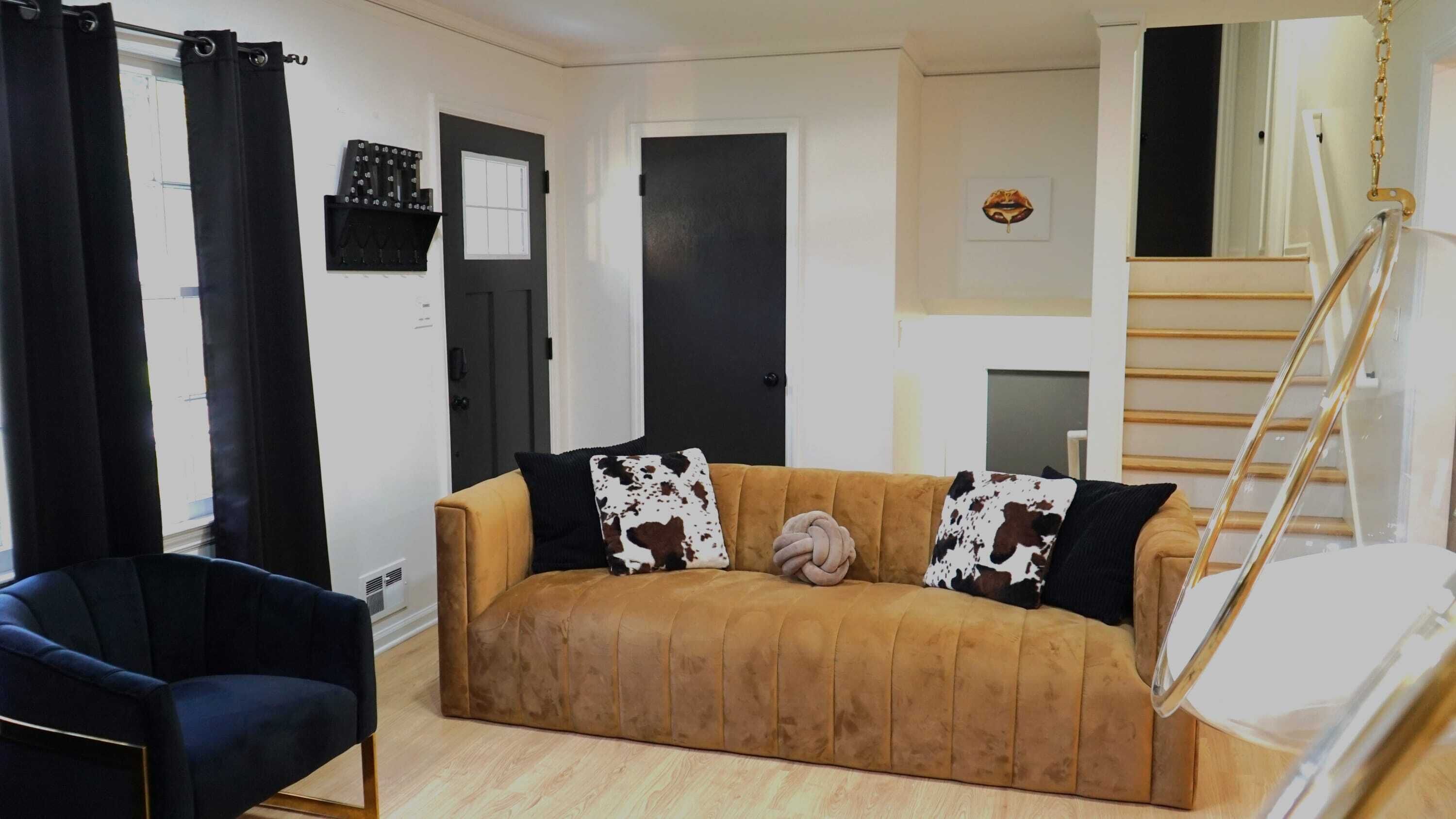 Monthly Rental $3800 ATL 4 Bdrm Hot tub|Pool Table