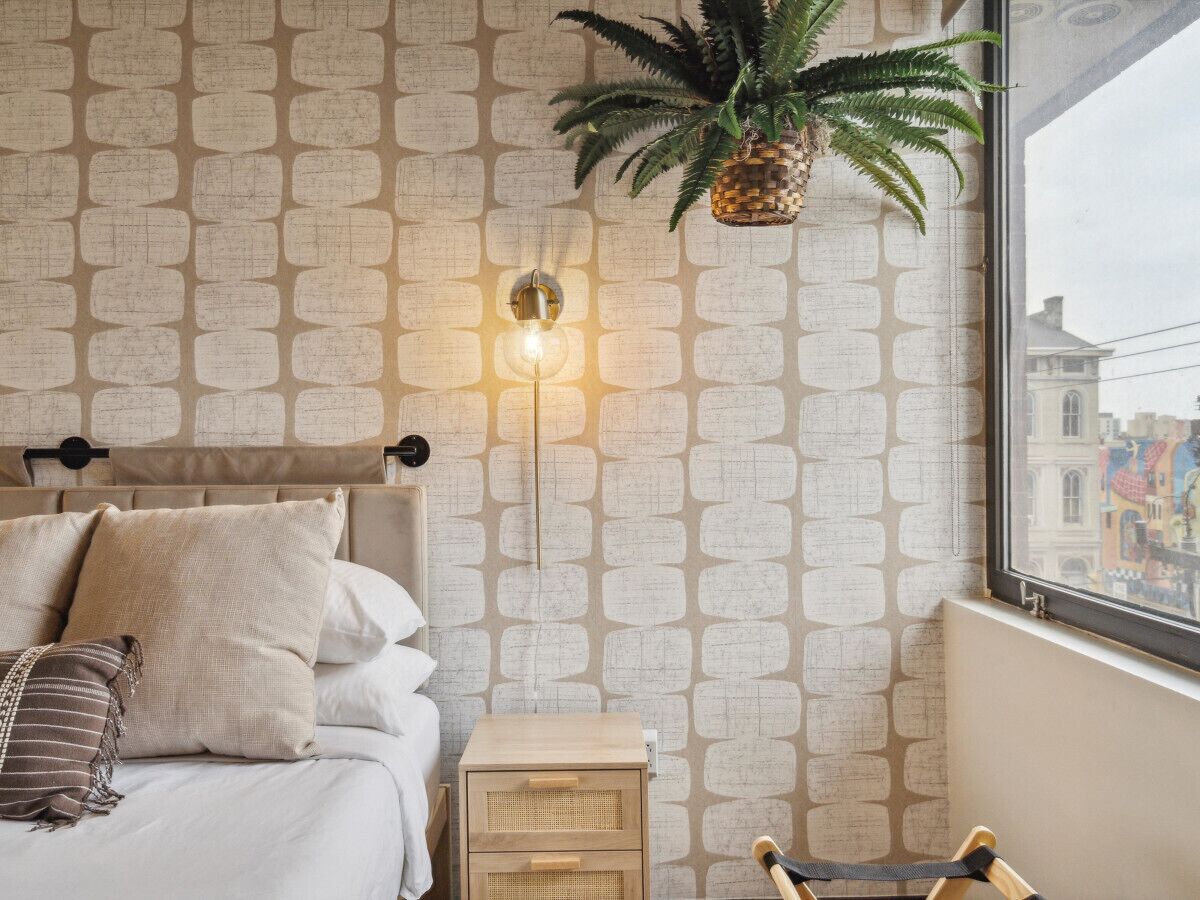 Bliss Studio with Parking, Gym, Game Rm, Golf Simulator, Pet Friendly