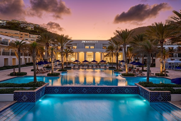 Outdoor pool, pool cabanas (surcharge), pool umbrellas