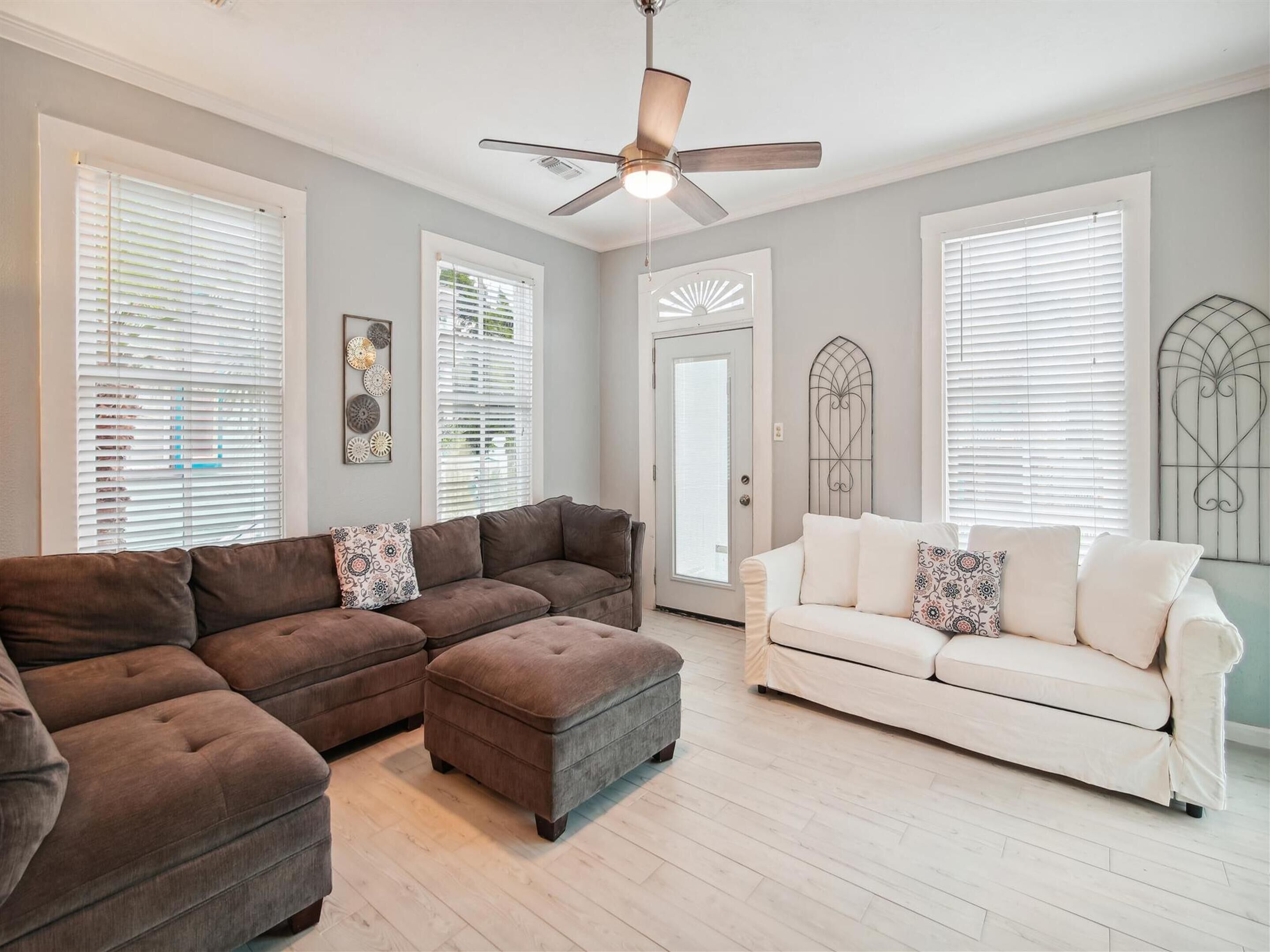 Seawall Hacienda | Charming Home, Walk to Beach!