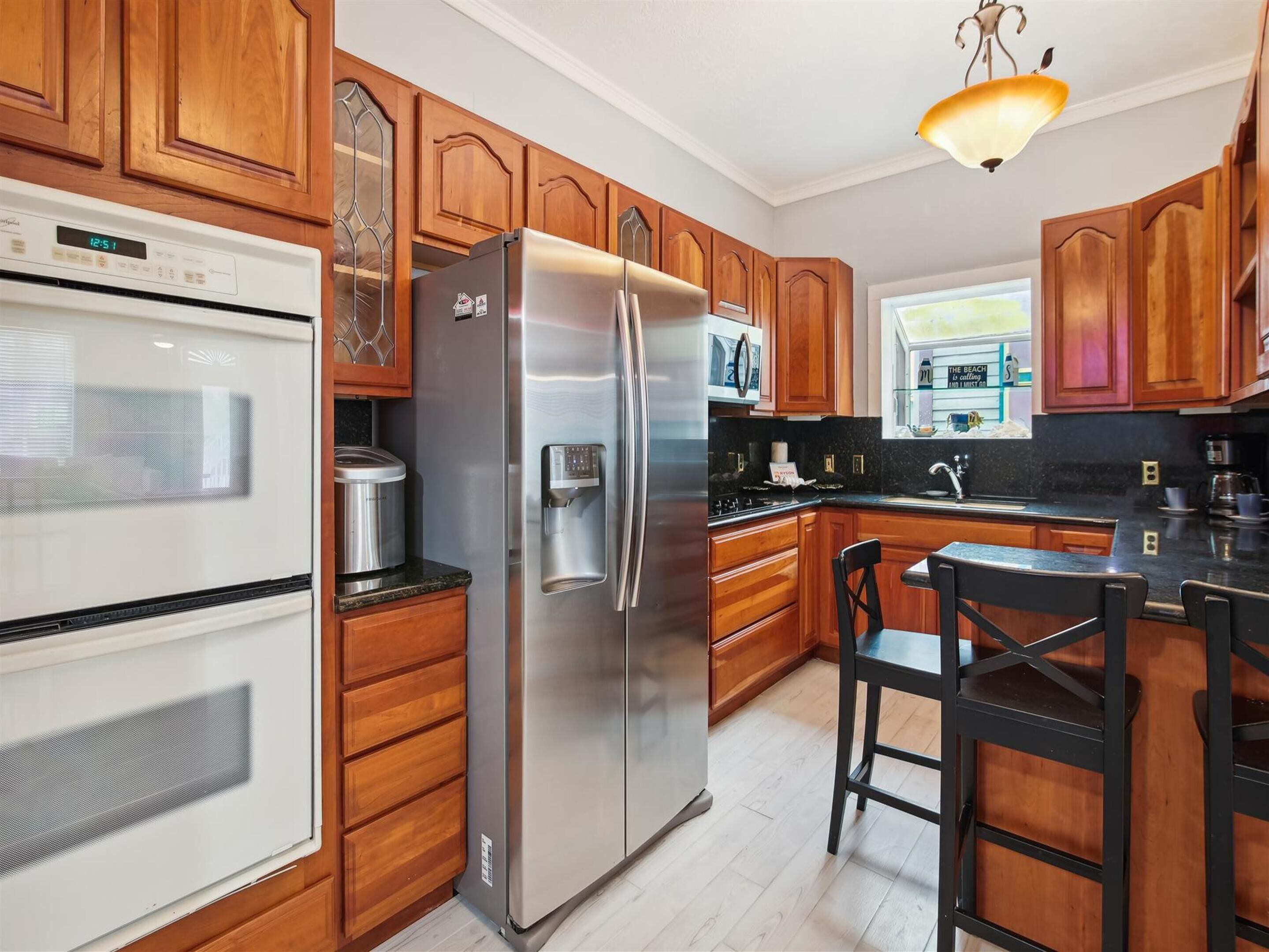 Seawall Hacienda | Charming Home, Walk to Beach!